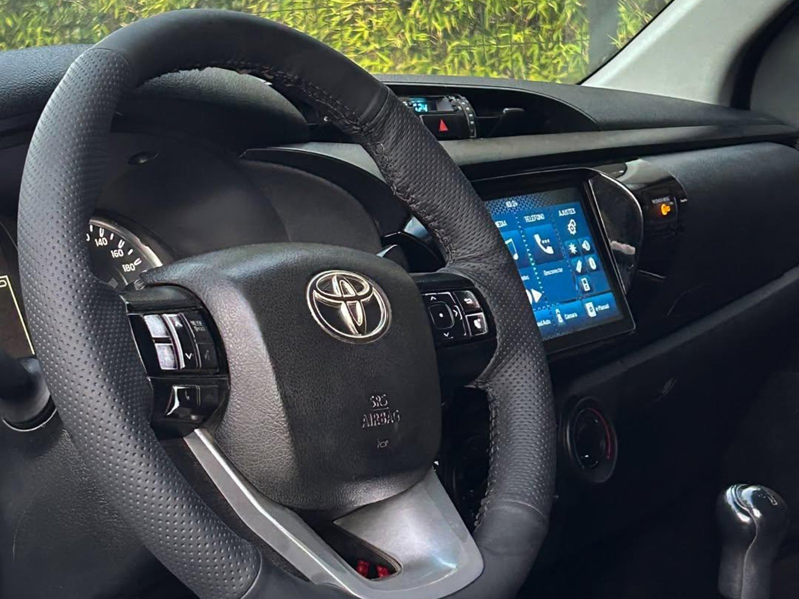 Toyota HILUX DX 4X4 2.4L🇯🇵 2022 - Foto 5 de 9