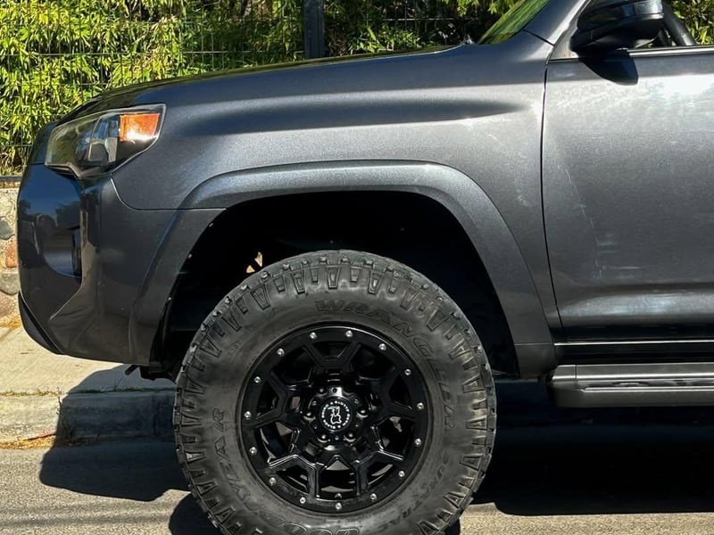 Toyota 4RUNNER SR5 4.0 AUT 2016 - Imagen 3 de 10
