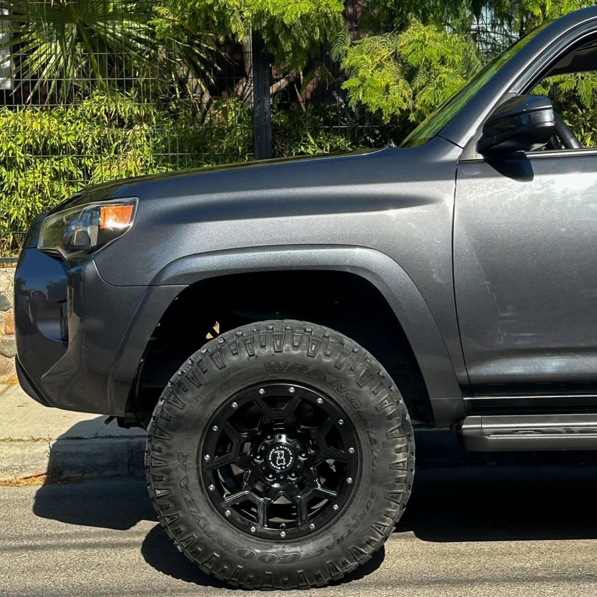 Toyota 4RUNNER SR5 4.0 AUT 2016 - Imagen 3 de 10