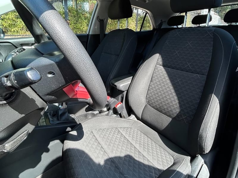 Kia RIO 5 1.4L 2022 - Imagen 6 de 10