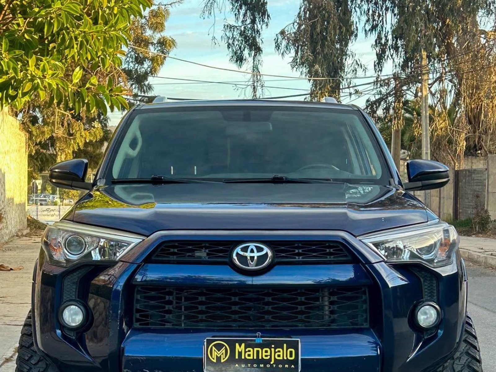 Toyota 4RUNNER SR5 4.0 V6 🇯🇵 2016 - Foto 2 de 10