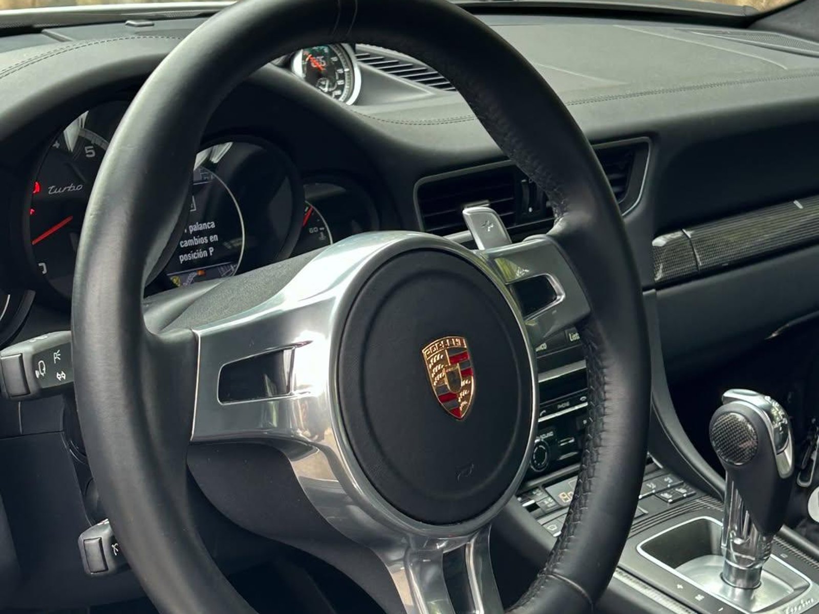 Porsche 911 TURBO 2015 - Foto 5 de 8
