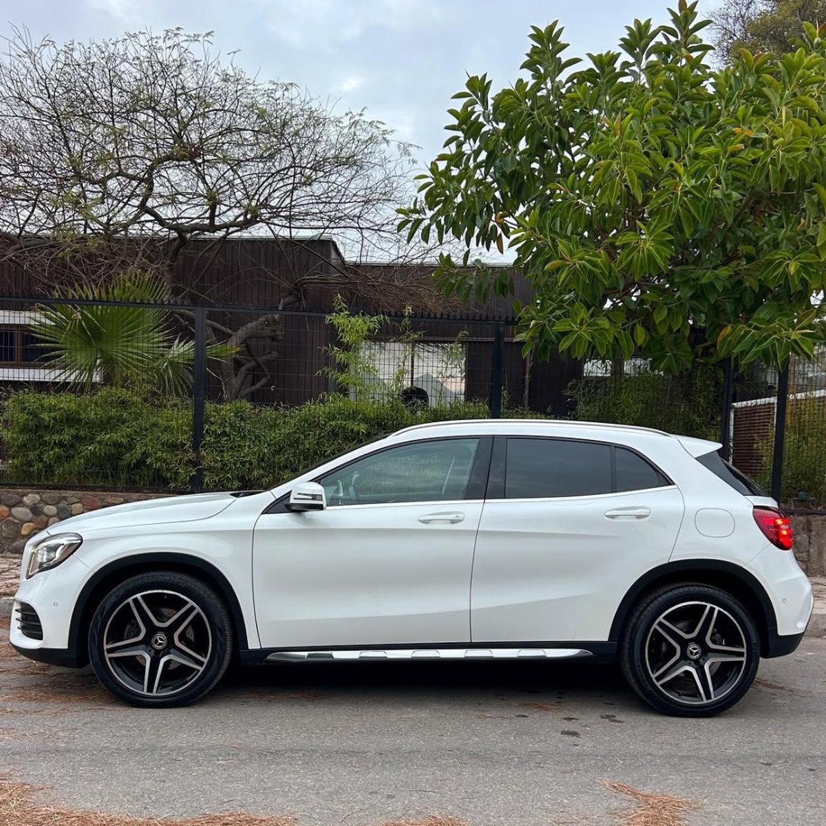 Mercedes-Benz GLA250 4MATIC 🇩🇪 2020 - Imagen 4 de 10