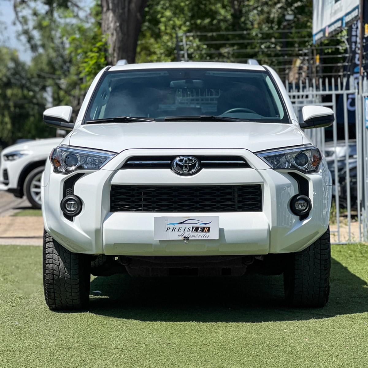 Toyota 4 RUNNER SR5 4X2 AT 2025 - Imagen 3 de 10