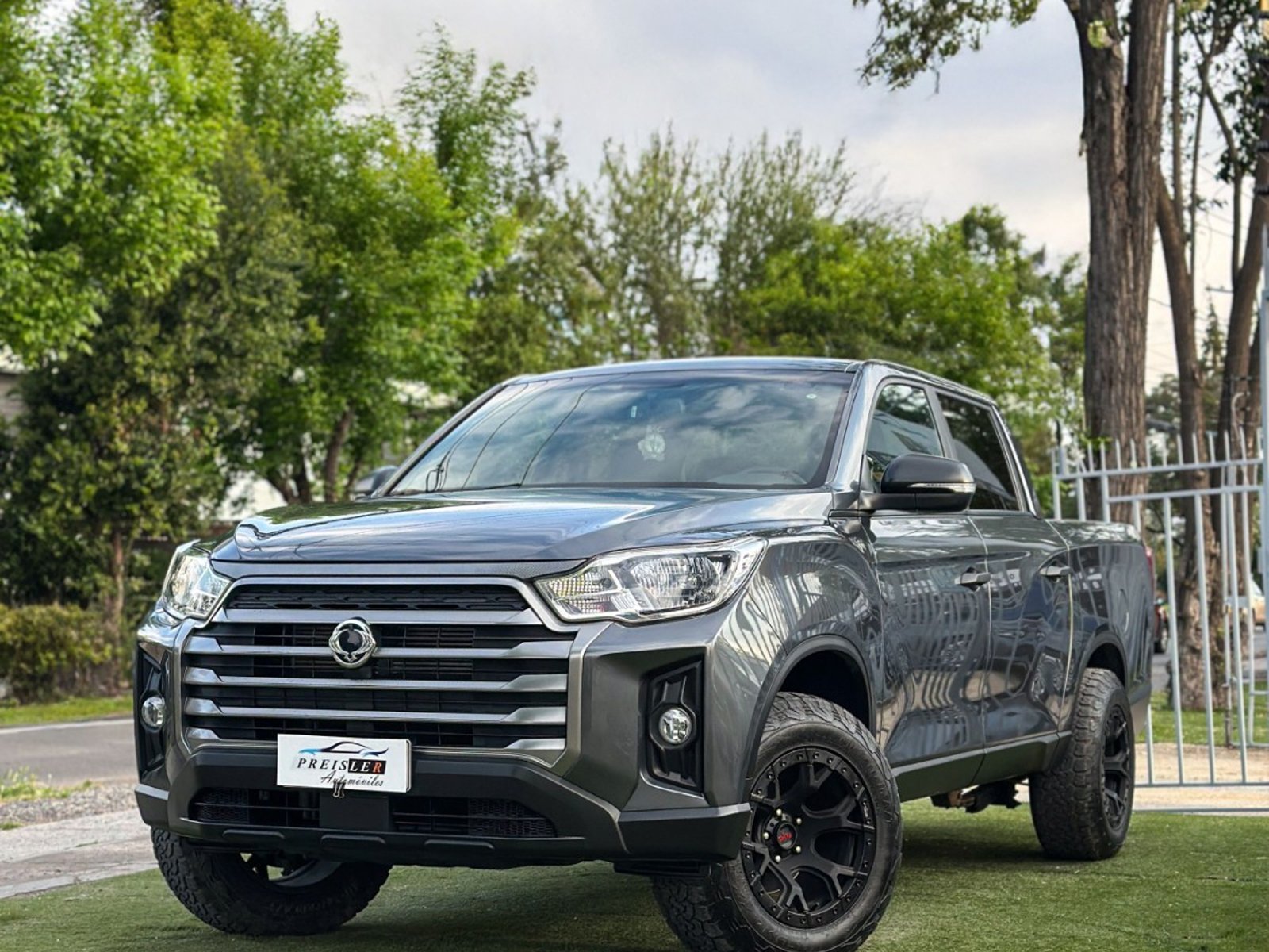 SsangYong MUSSO GRAND 2.2 TURBO DIESEL 2024 - Foto 3 de 10