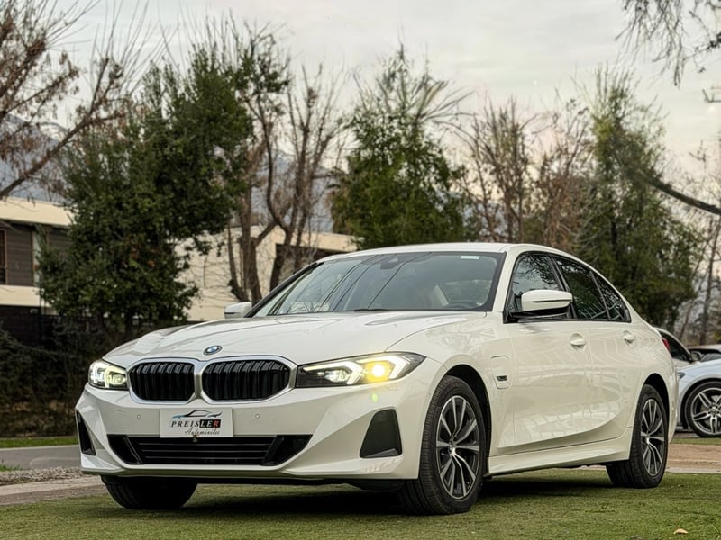 BMW 330 HIBRIDO ENCHUFABLE 2023 - Imagen 3 de 10