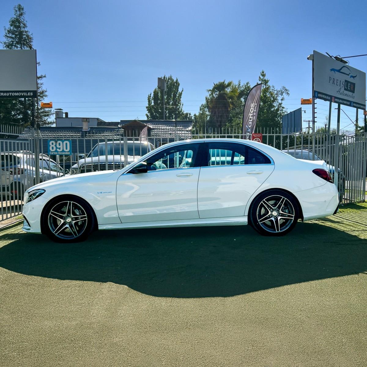 Mercedes-Benz C63 AMG 4.0 V8 BITURBO 2019 - Imagen 9 de 10