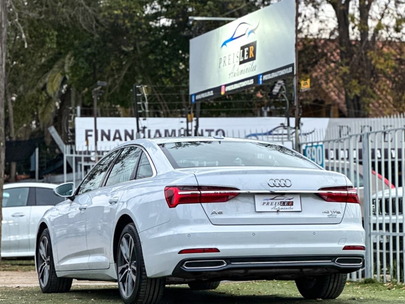 Audi A6 40 TFSI 2.0T 2024 - Imagen 4 de 10