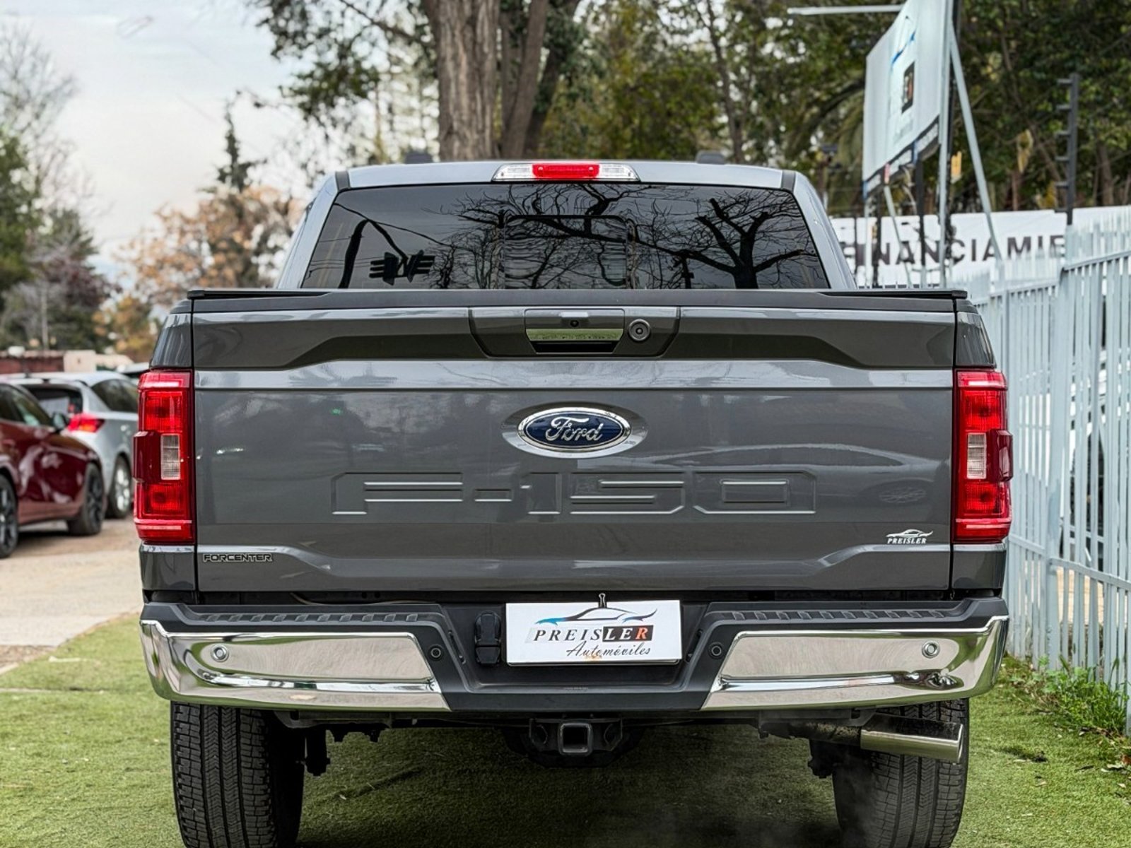Ford F-150 XLT 5.0 4X4 2024 - Foto 5 de 10