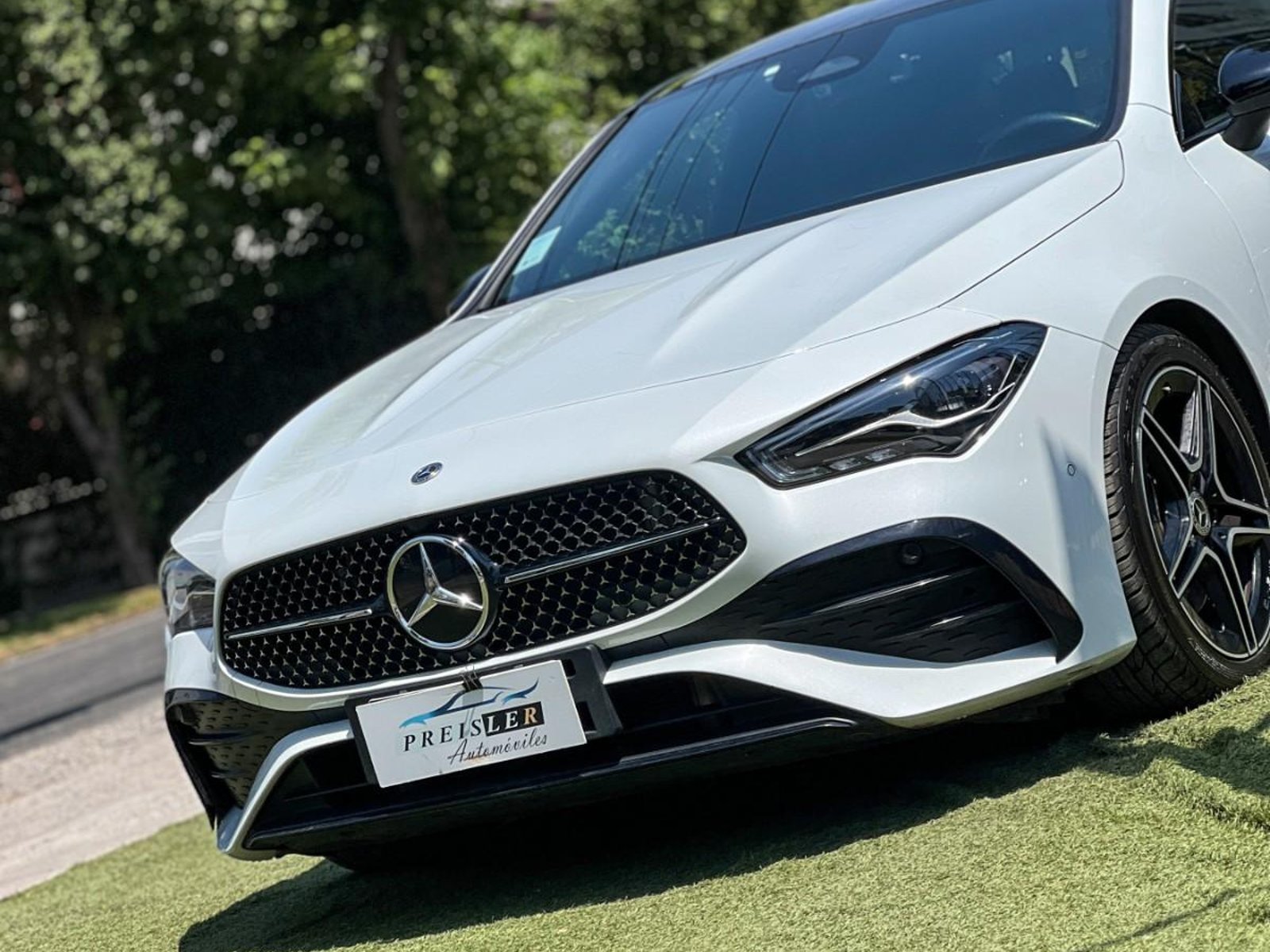 Mercedes-Benz CLA 200 AMG LINE 2025 - Foto 4 de 10