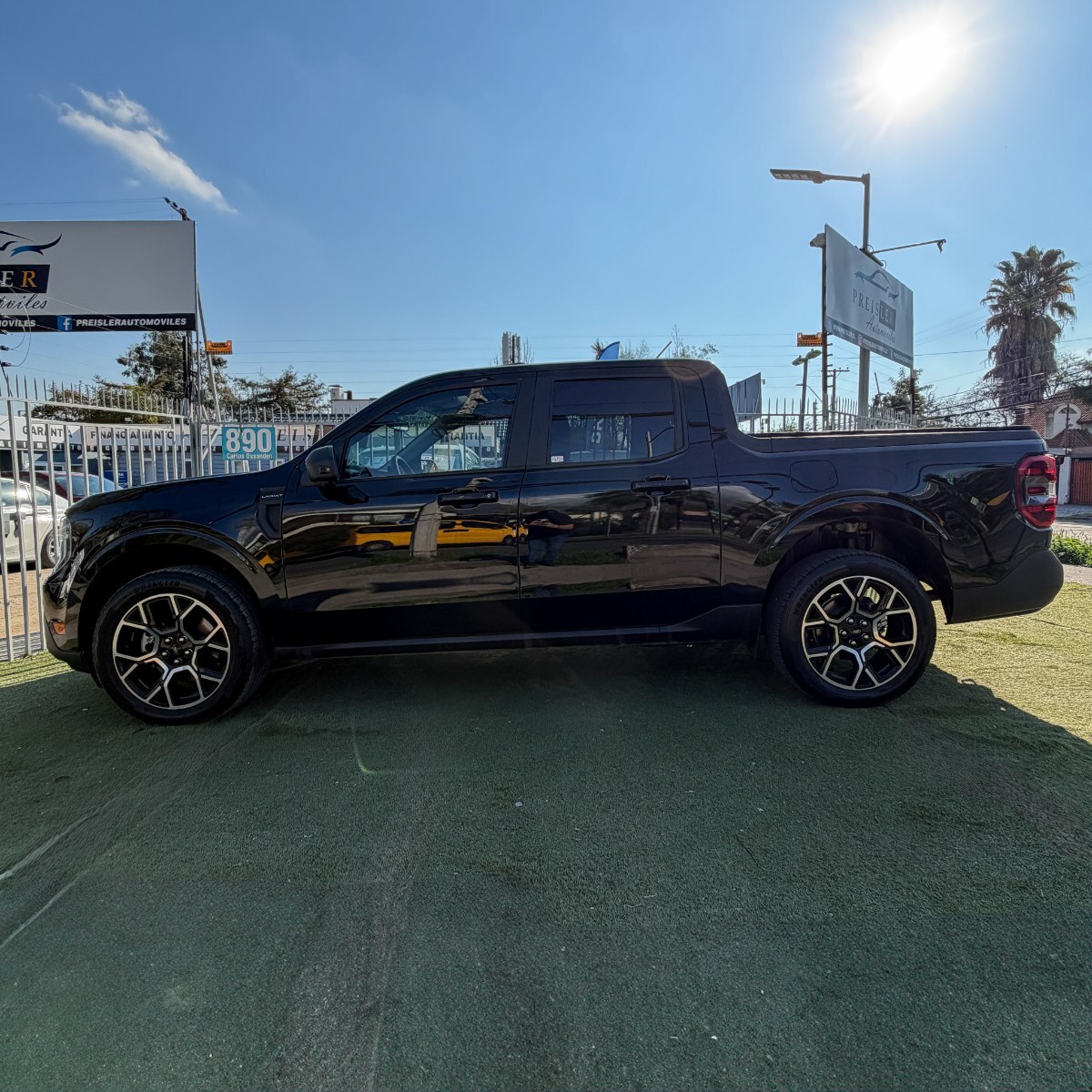 Ford MAVERICK LARIAT AT 4X4 HIBRIDO 2025 - Imagen 7 de 10