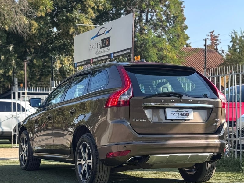 Volvo XC60 T5 LIMITED 2.0 TURBO 2014 - Imagen 6 de 10