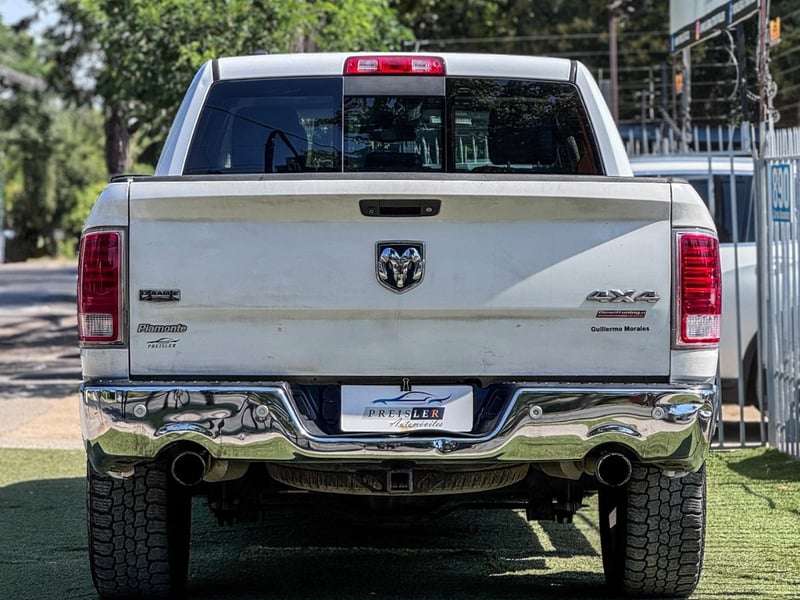 RAM 1500 LARAMIE 4X4 DIESEL 2019 - Imagen 5 de 10