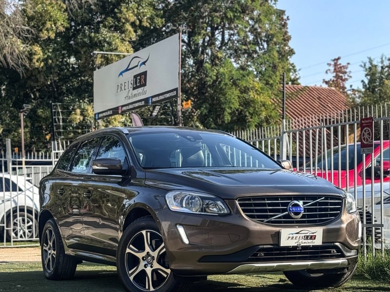 Volvo XC60 T5 LIMITED 2.0 TURBO 2014