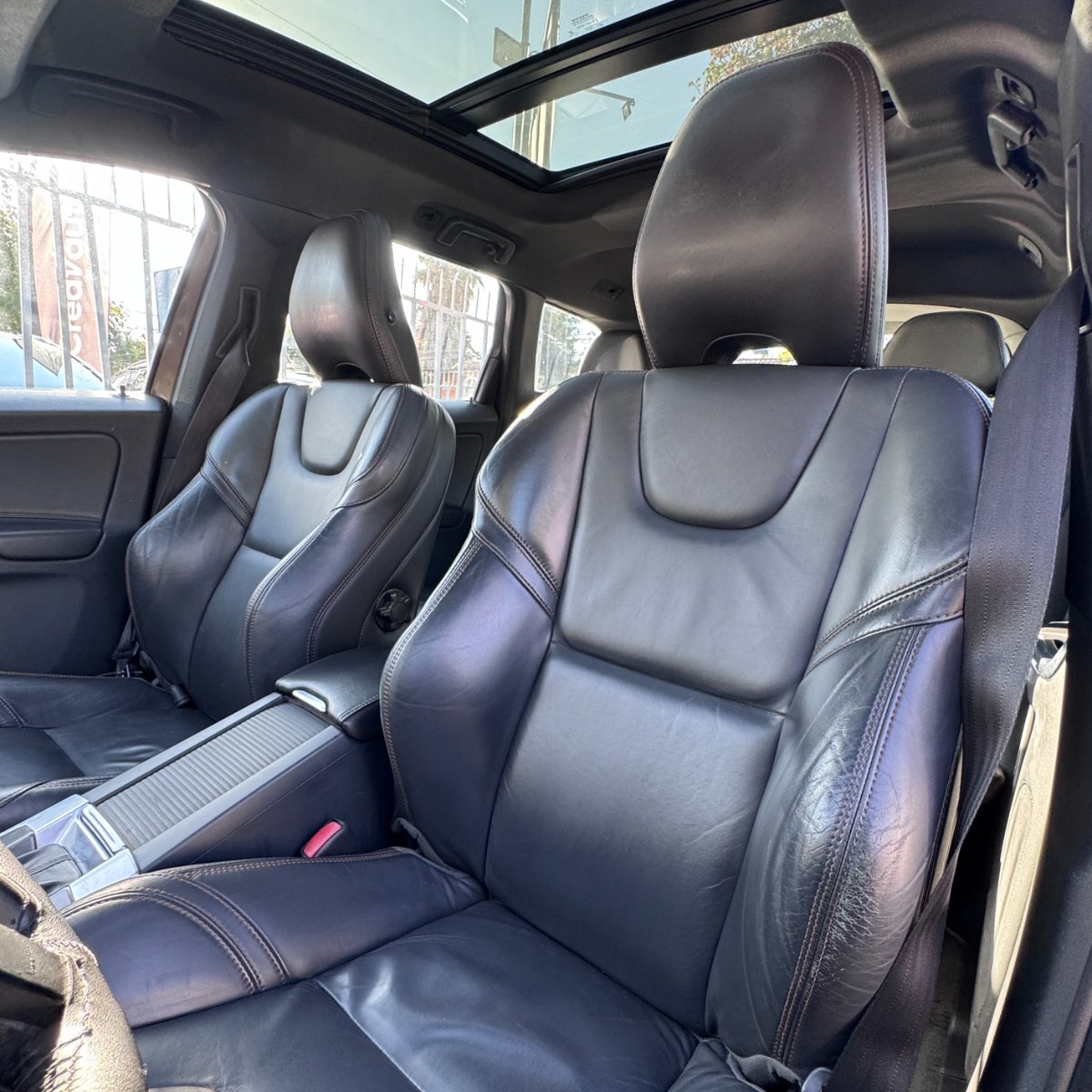 Volvo XC60 T5 LIMITED 2.0 TURBO 2014 - Imagen 9 de 10