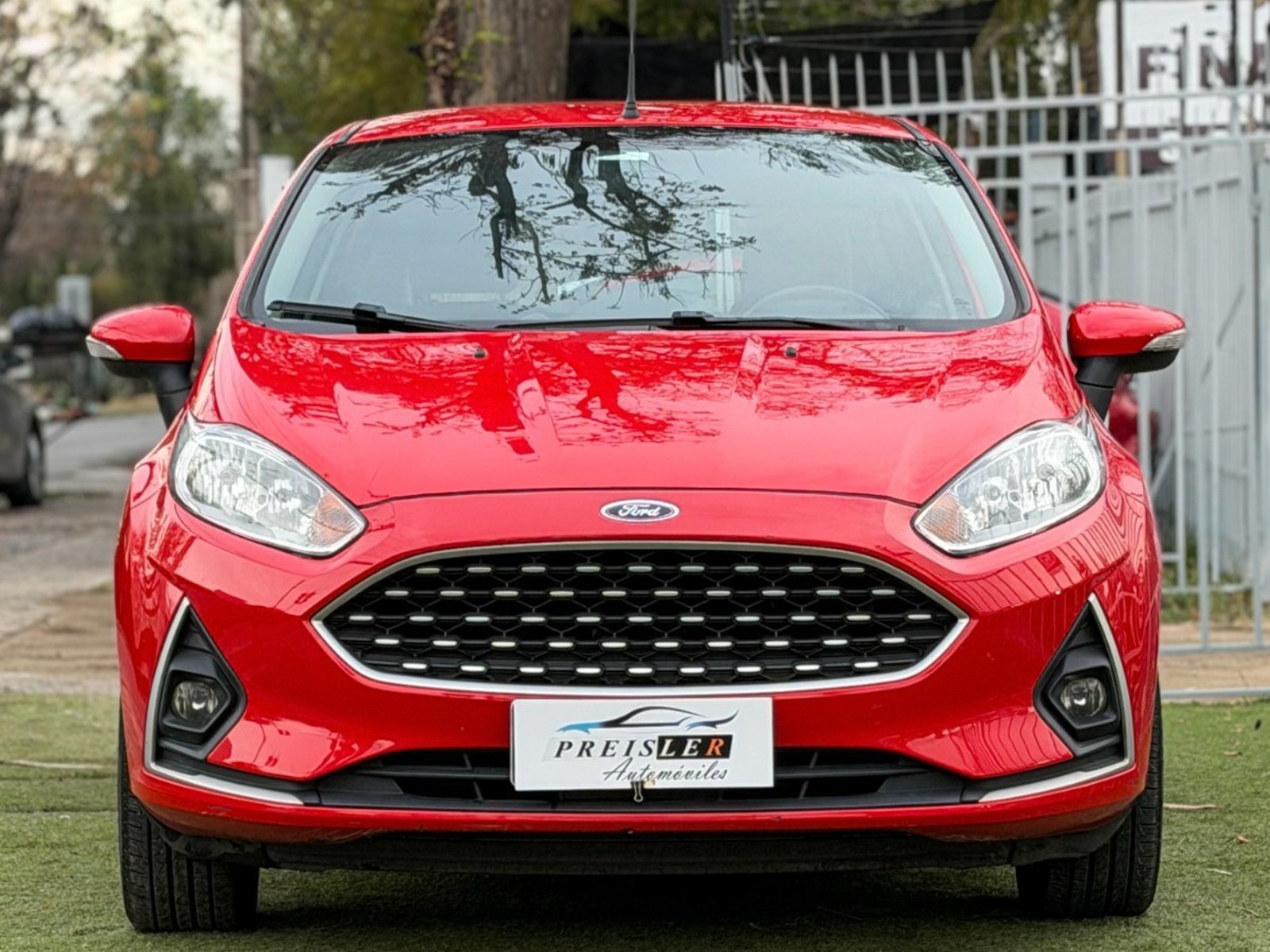 Ford FIESTA 1.6 MECANICO 2019 - Foto 2 de 10