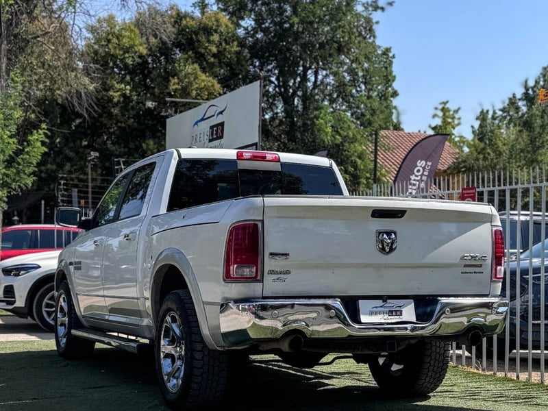 RAM 1500 LARAMIE 4X4 DIESEL 2019 - Imagen 6 de 10