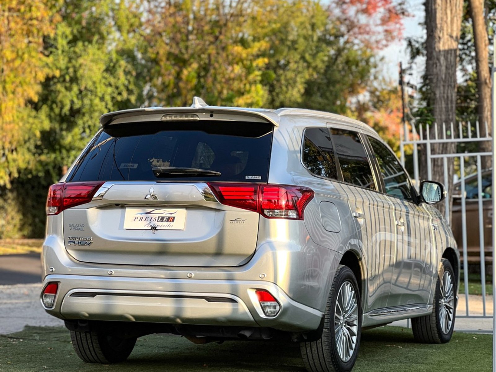 Mitsubishi OUTLANDER PHEV 2.0 AUTOMATICO 2020 - Foto 4 de 10