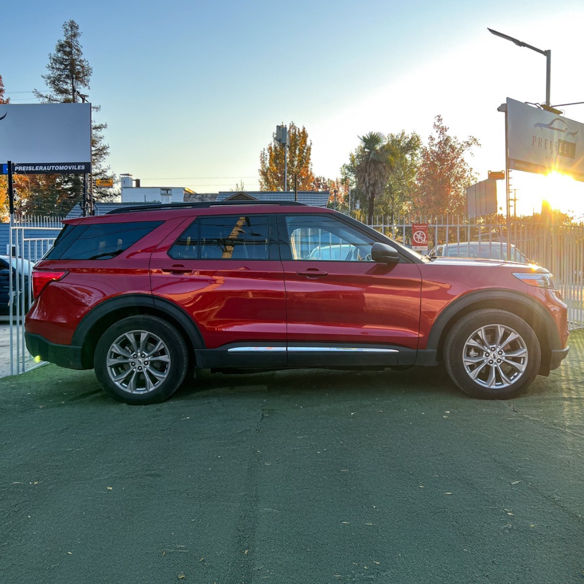 Ford EXPLORER XLT 4X4 FULL 2025 - Imagen 8 de 10