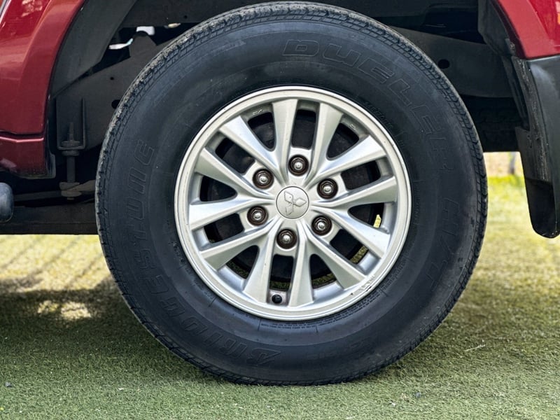Mitsubishi MONTERO SPORT G2 AUTOMATICO DIESEL 2014 - Imagen 10 de 10