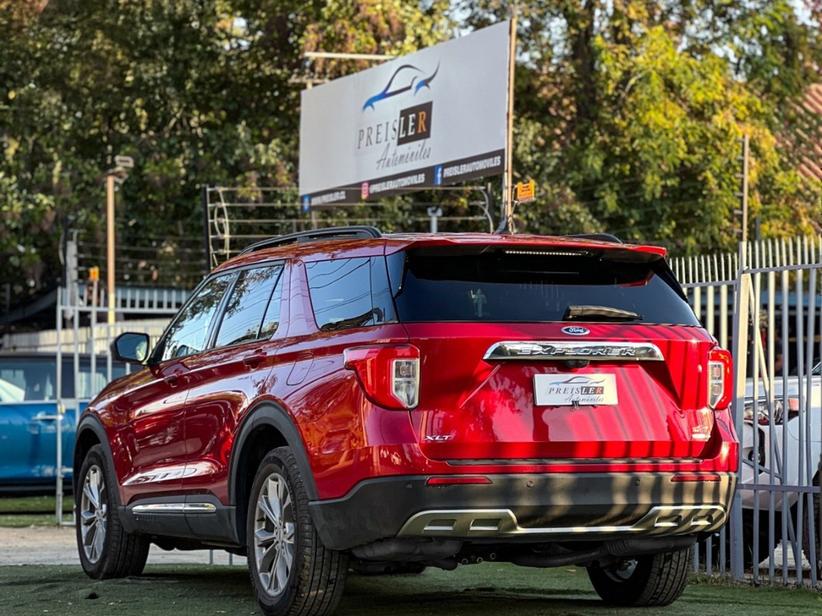 Ford EXPLORER XLT 4X4 FULL 2025 - Foto 4 de 10
