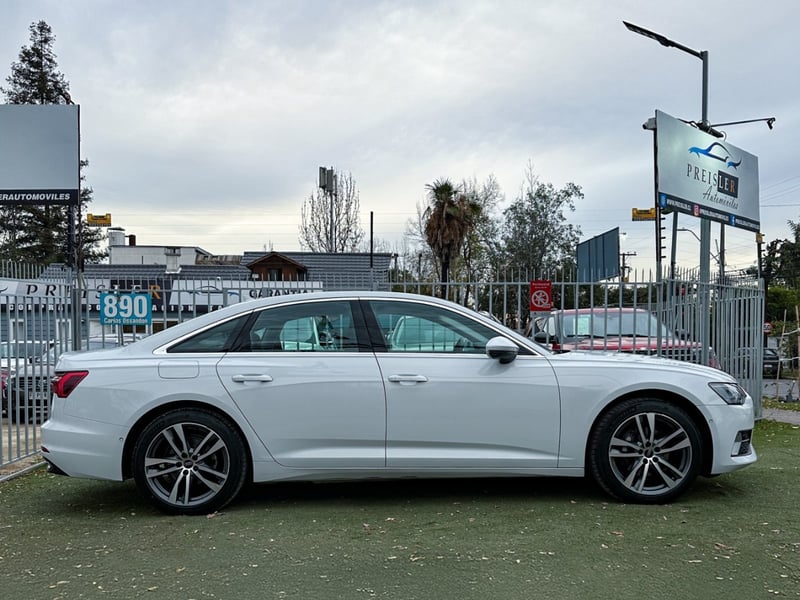 Audi A6 40 TFSI 2.0T 2024 - Imagen 8 de 10