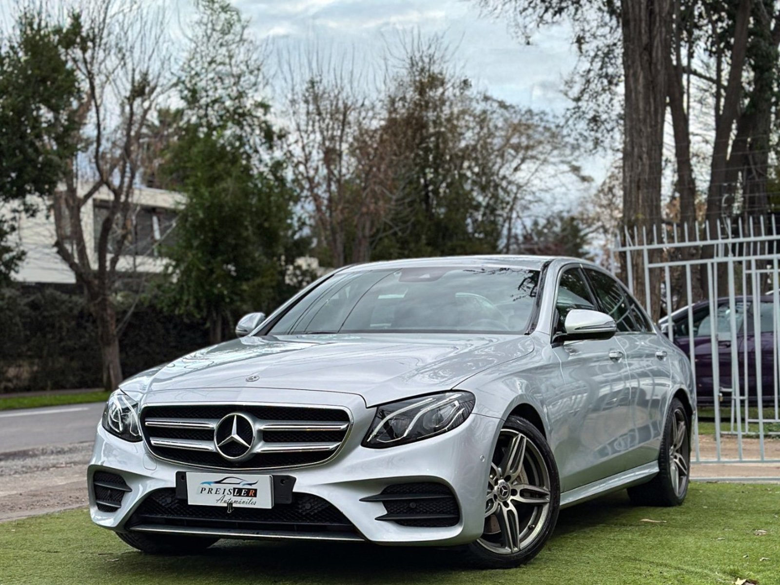 Mercedes-Benz E350 AMG LINE 2020 - Foto 3 de 10