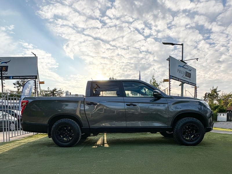 SsangYong MUSSO GRAND 2.2 TURBO DIESEL 2024 - Imagen 8 de 10