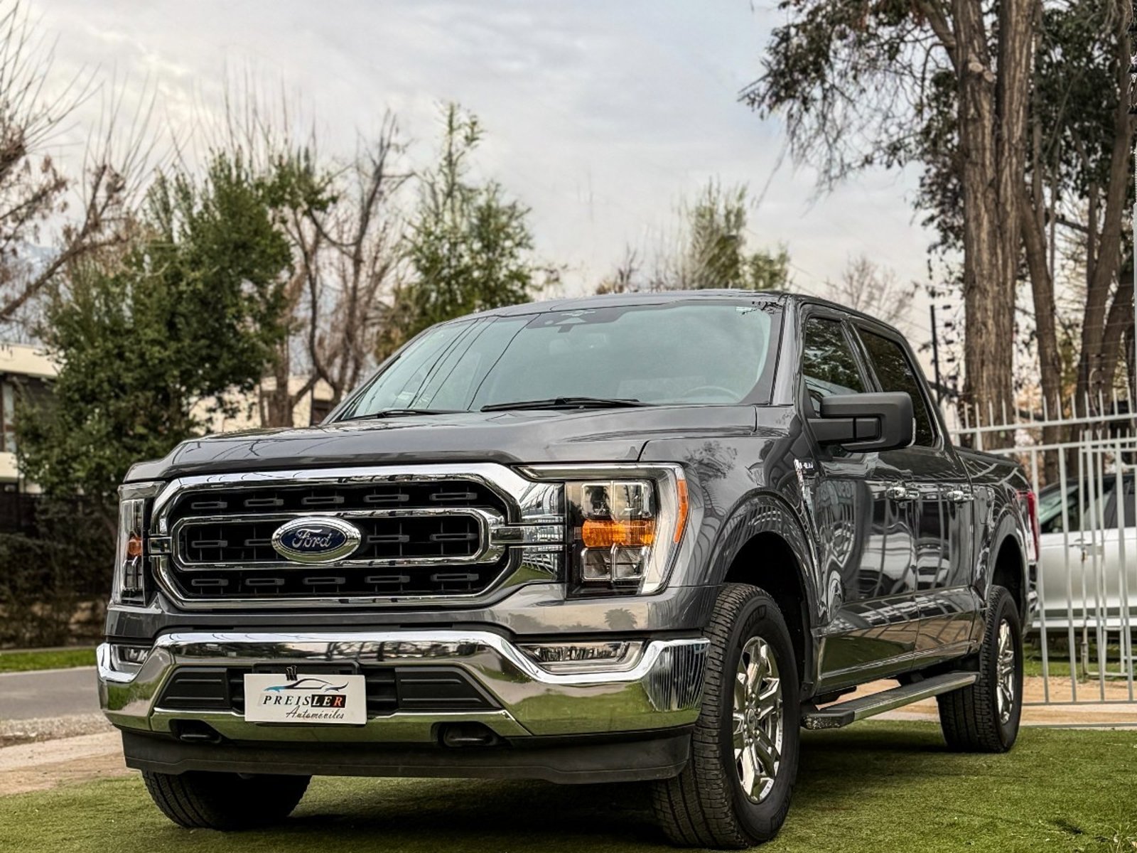 Ford F-150 XLT 5.0 4X4 2024 - Foto 3 de 10