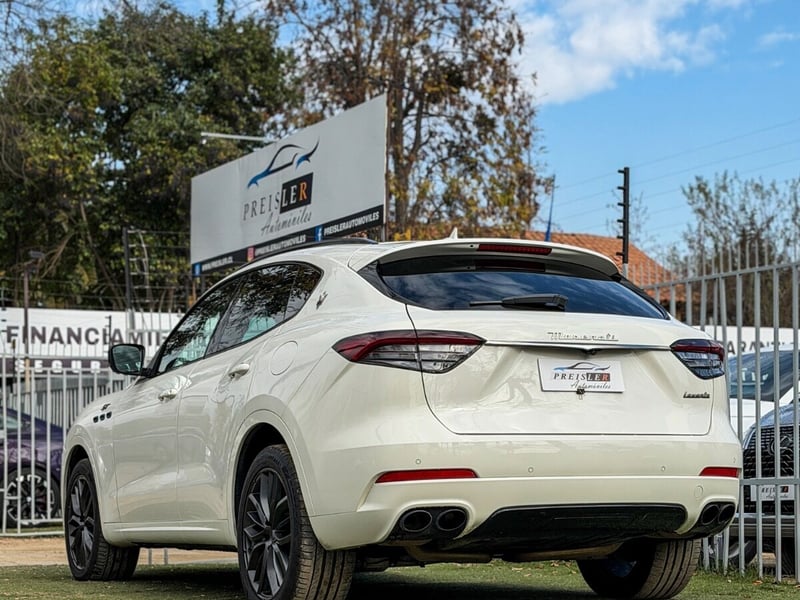 Maserati LEVANTE GT 4X4 2.0 TURBO 2023 - Imagen 6 de 10
