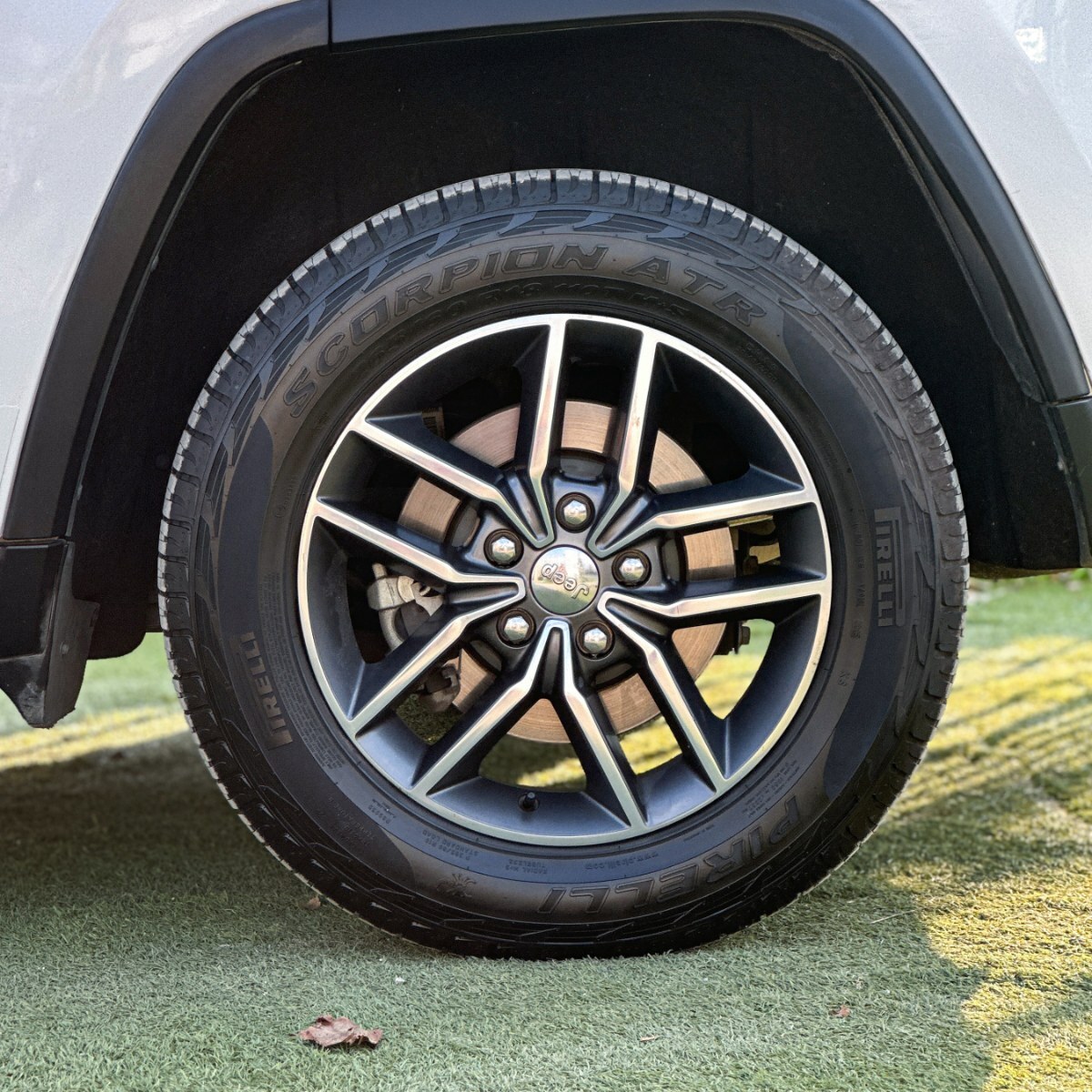 Jeep GRAND CHEROKEE LIMITED 3.6 4X4 2018 - Imagen 9 de 10