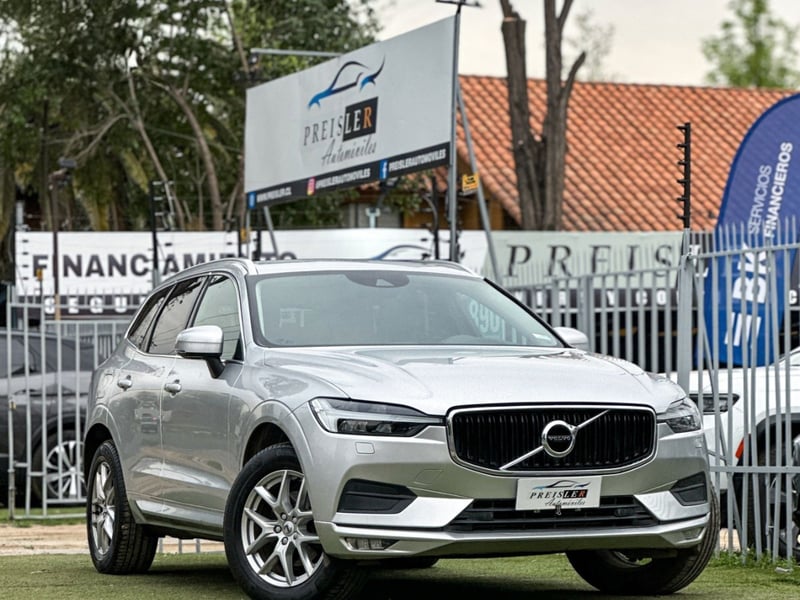 Volvo XC60 T5 MOMENTUM 2021