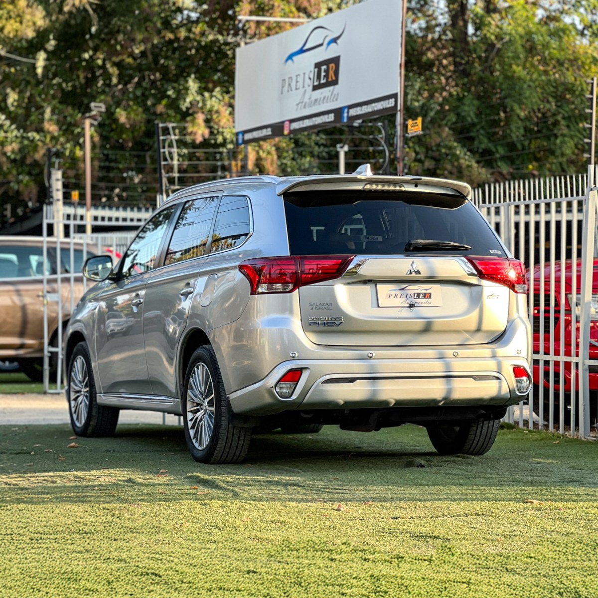 Mitsubishi OUTLANDER PHEV 2.0 AUTOMATICO 2020 - Imagen 6 de 10