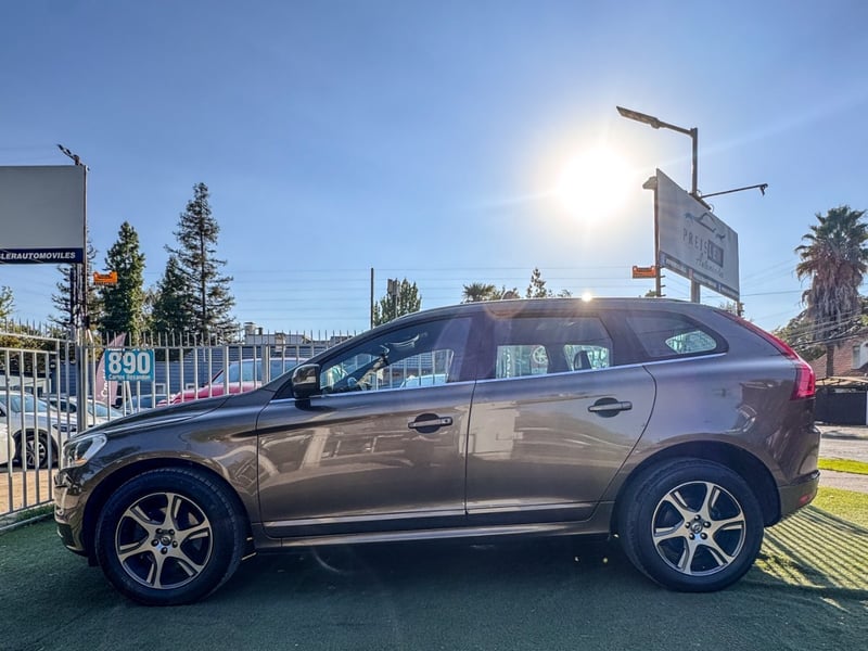 Volvo XC60 T5 LIMITED 2.0 TURBO 2014 - Imagen 8 de 10