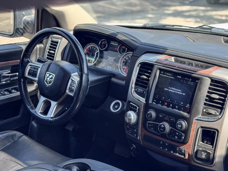 RAM 1500 LARAMIE 4X4 DIESEL 2019 - Imagen 9 de 10