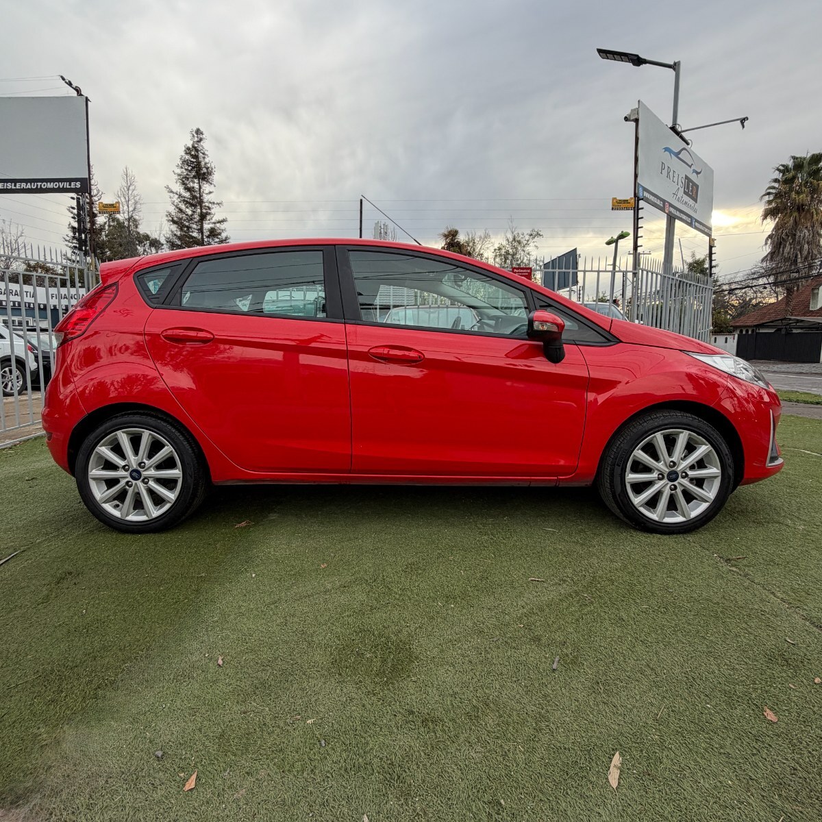 Ford FIESTA 1.6 MECANICO 2019 - Imagen 7 de 10
