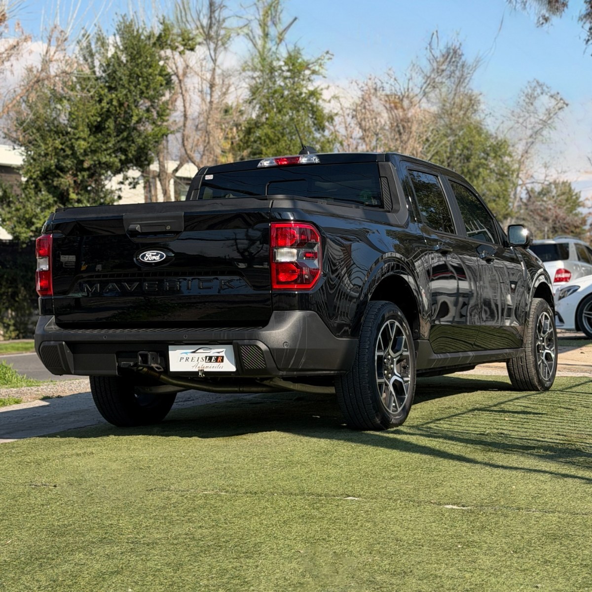 Ford MAVERICK LARIAT AT 4X4 HIBRIDO 2025 - Imagen 4 de 10
