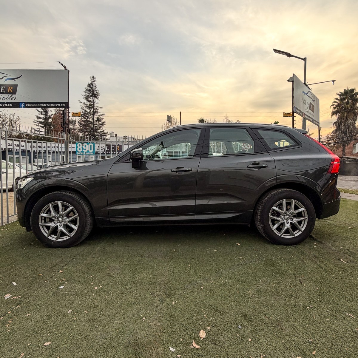 Volvo XC60 T5 MOMENTUM 2019 - Imagen 8 de 10