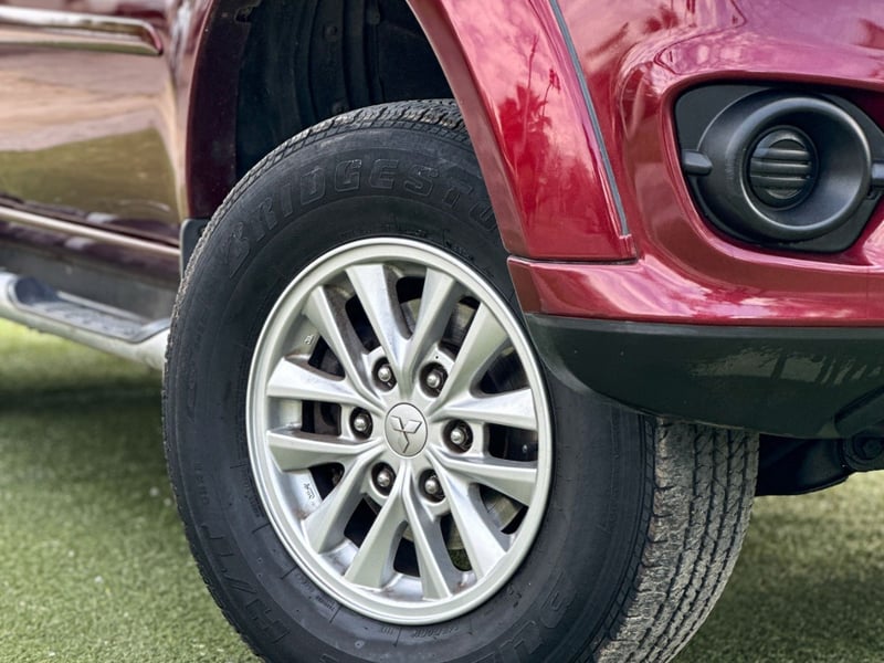 Mitsubishi MONTERO SPORT G2 AUTOMATICO DIESEL 2014 - Imagen 9 de 10