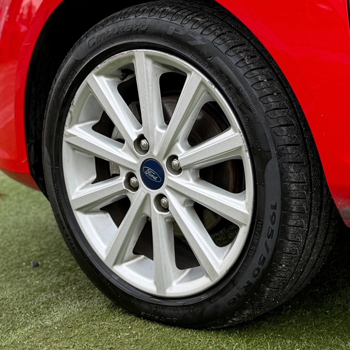 Ford FIESTA 1.6 MECANICO 2019 - Imagen 9 de 10