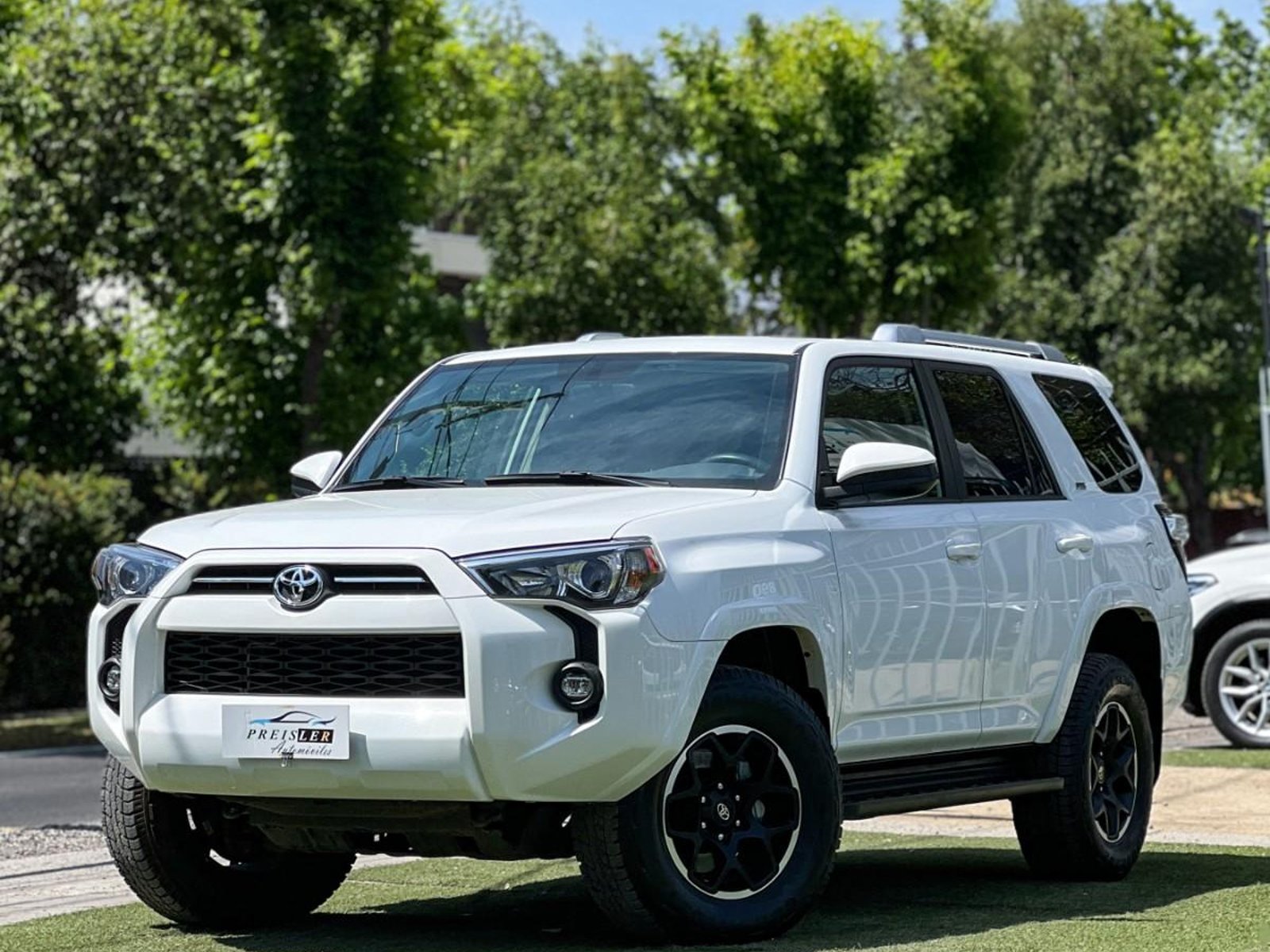 Toyota 4 RUNNER SR5 4X2 AT 2025 - Foto 2 de 10