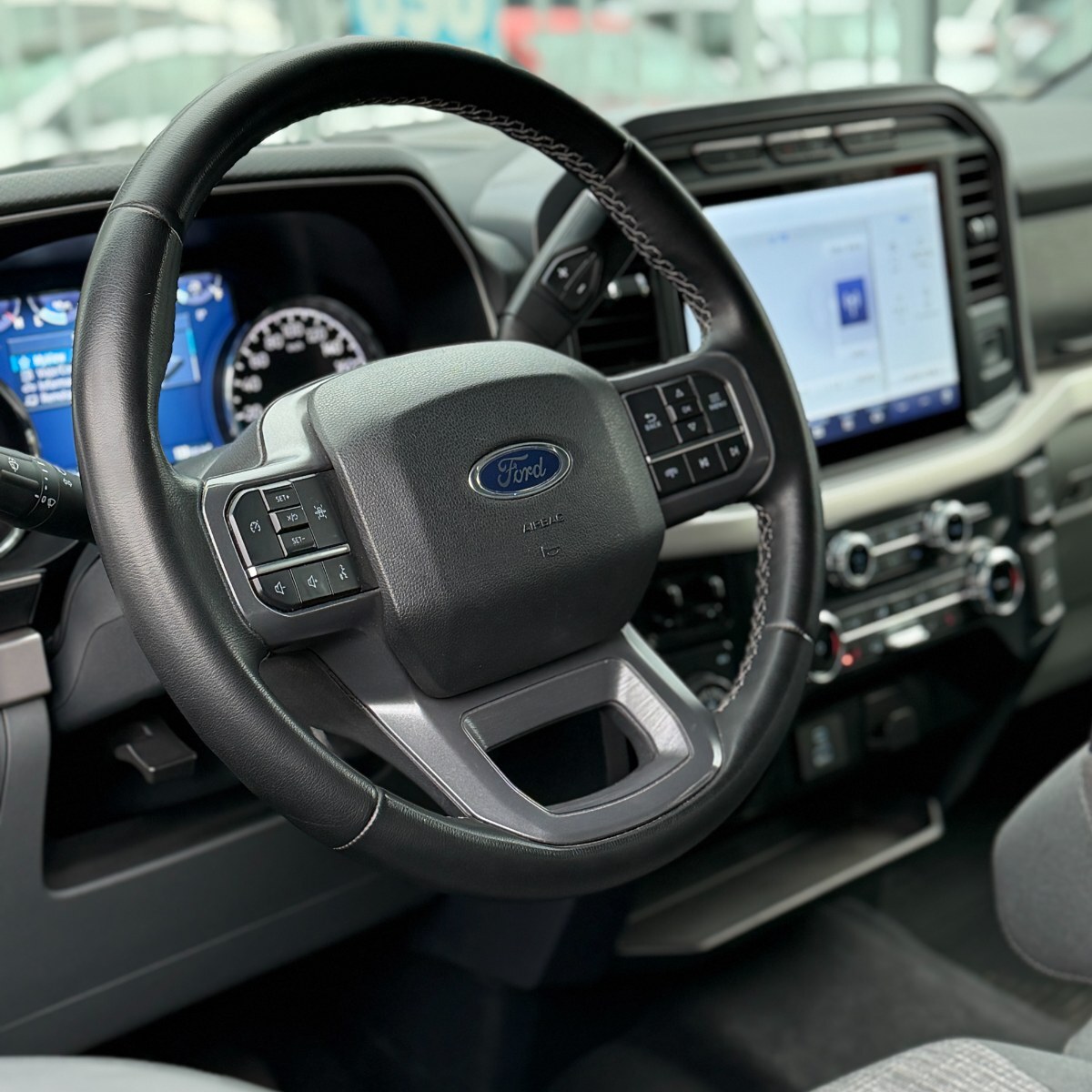 Ford F-150 XLT 5.0 4X4 2024 - Imagen 10 de 10