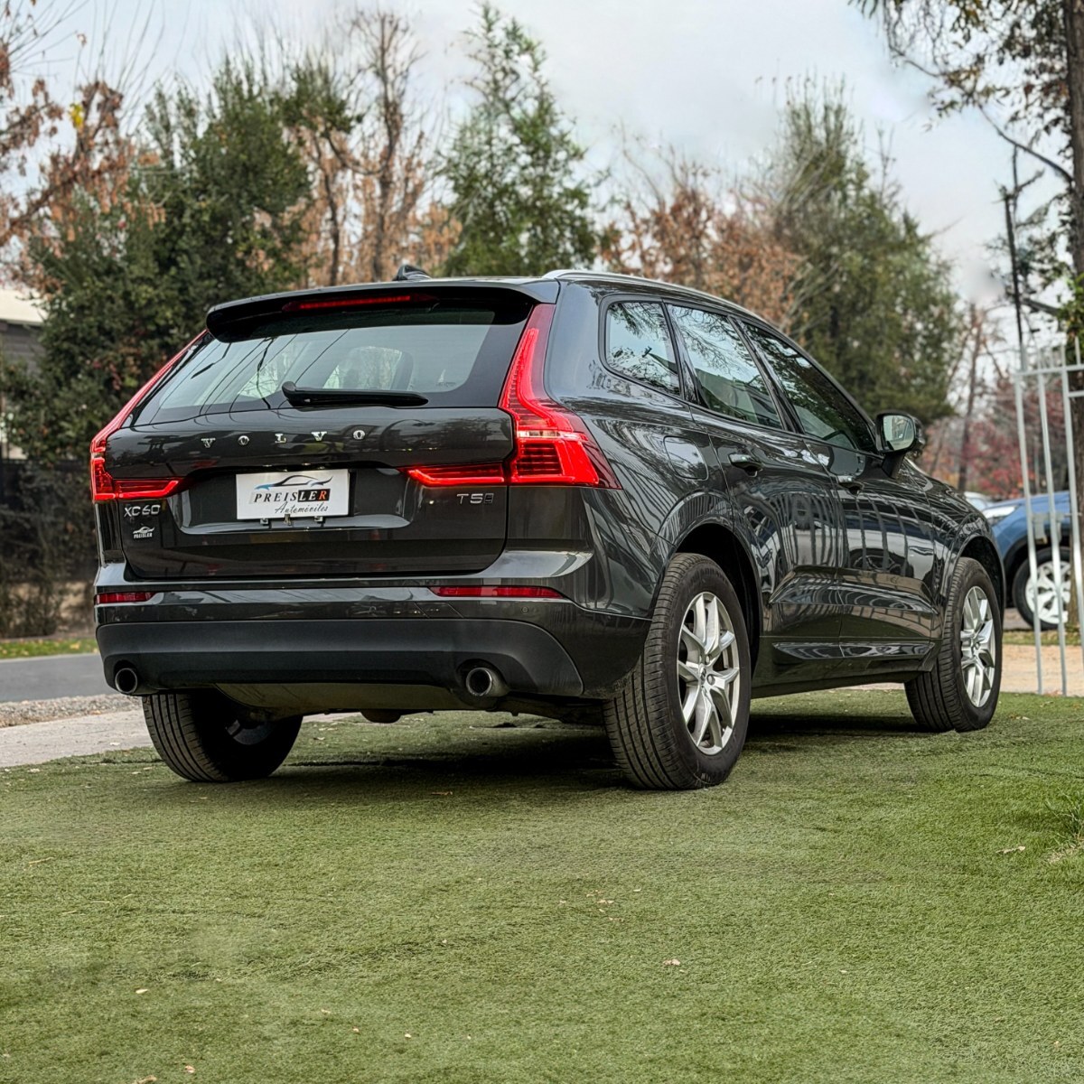 Volvo XC60 T5 MOMENTUM 2019 - Imagen 4 de 10
