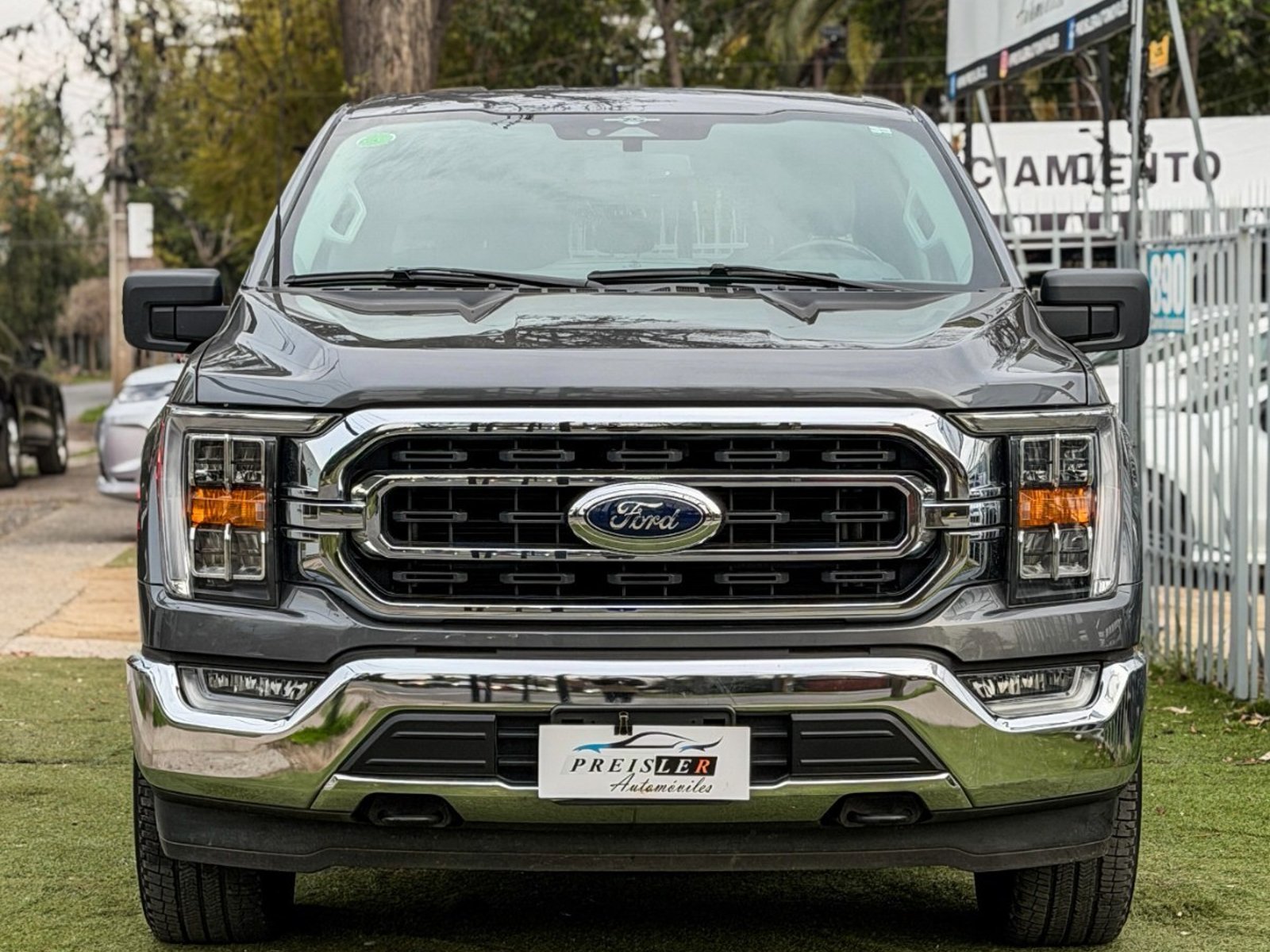 Ford F-150 XLT 5.0 4X4 2024 - Foto 2 de 10