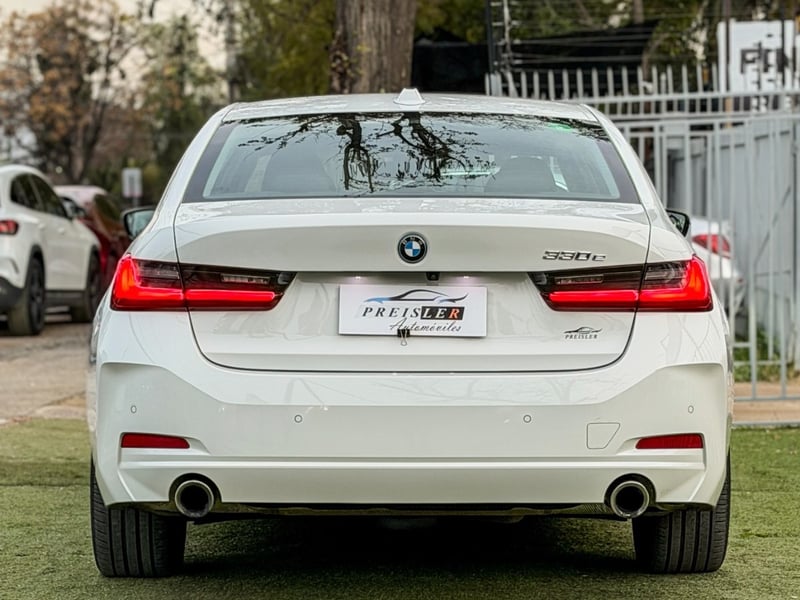 BMW 330 HIBRIDO ENCHUFABLE 2023 - Imagen 6 de 10
