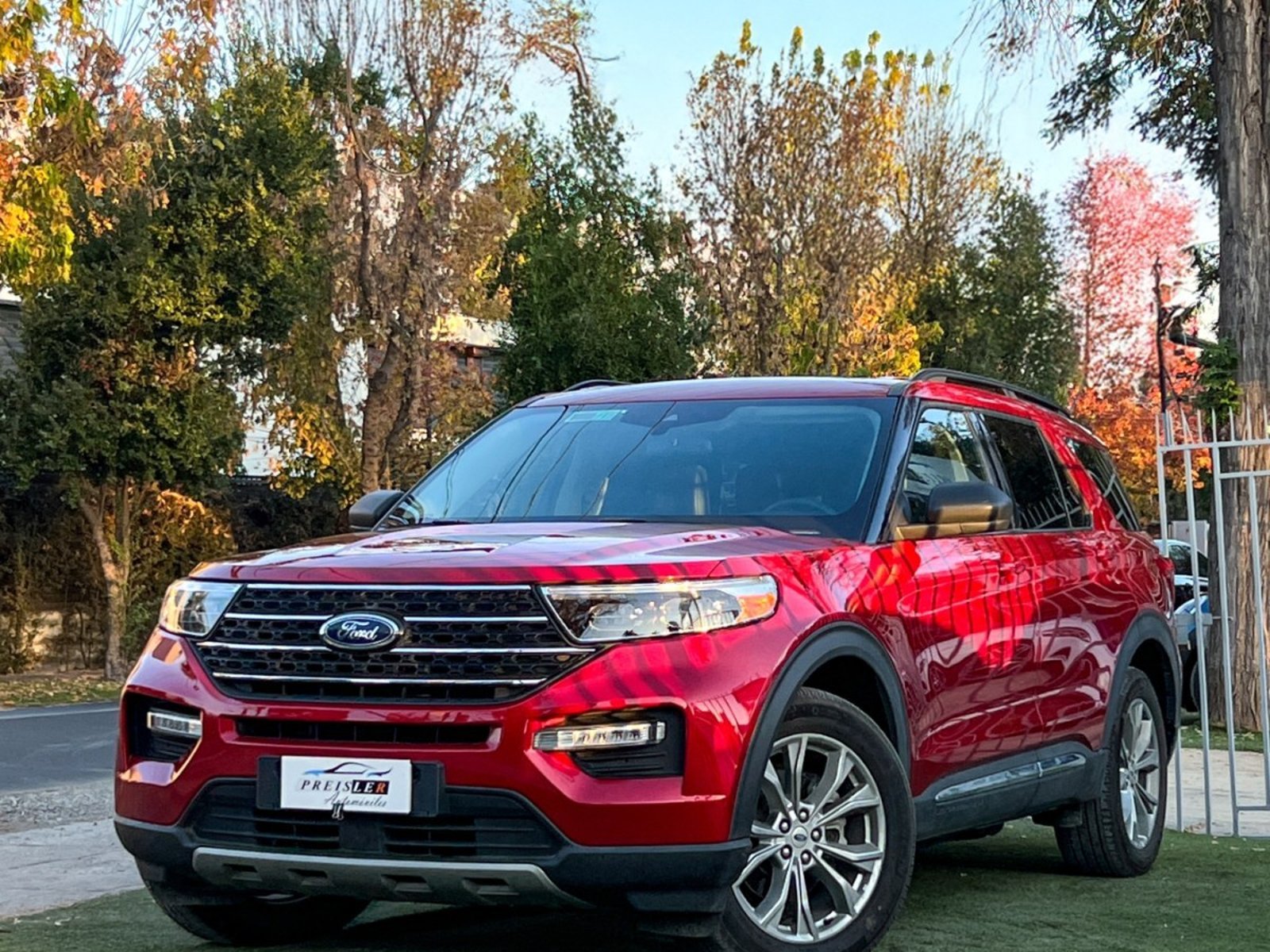 Ford EXPLORER XLT 4X4 FULL 2025 - Foto 3 de 10