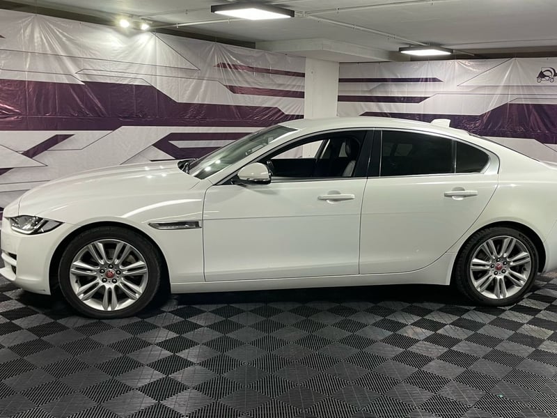 Jaguar XE 2019 - Imagen 16 de 20