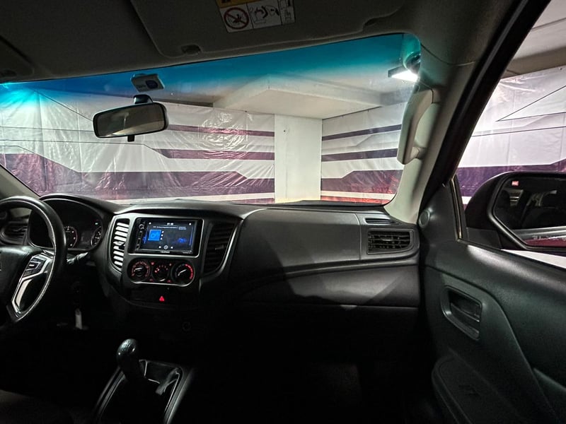 Mitsubishi L200 2023 - Imagen 14 de 19