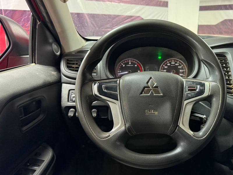 Mitsubishi L200 2023 - Imagen 15 de 19