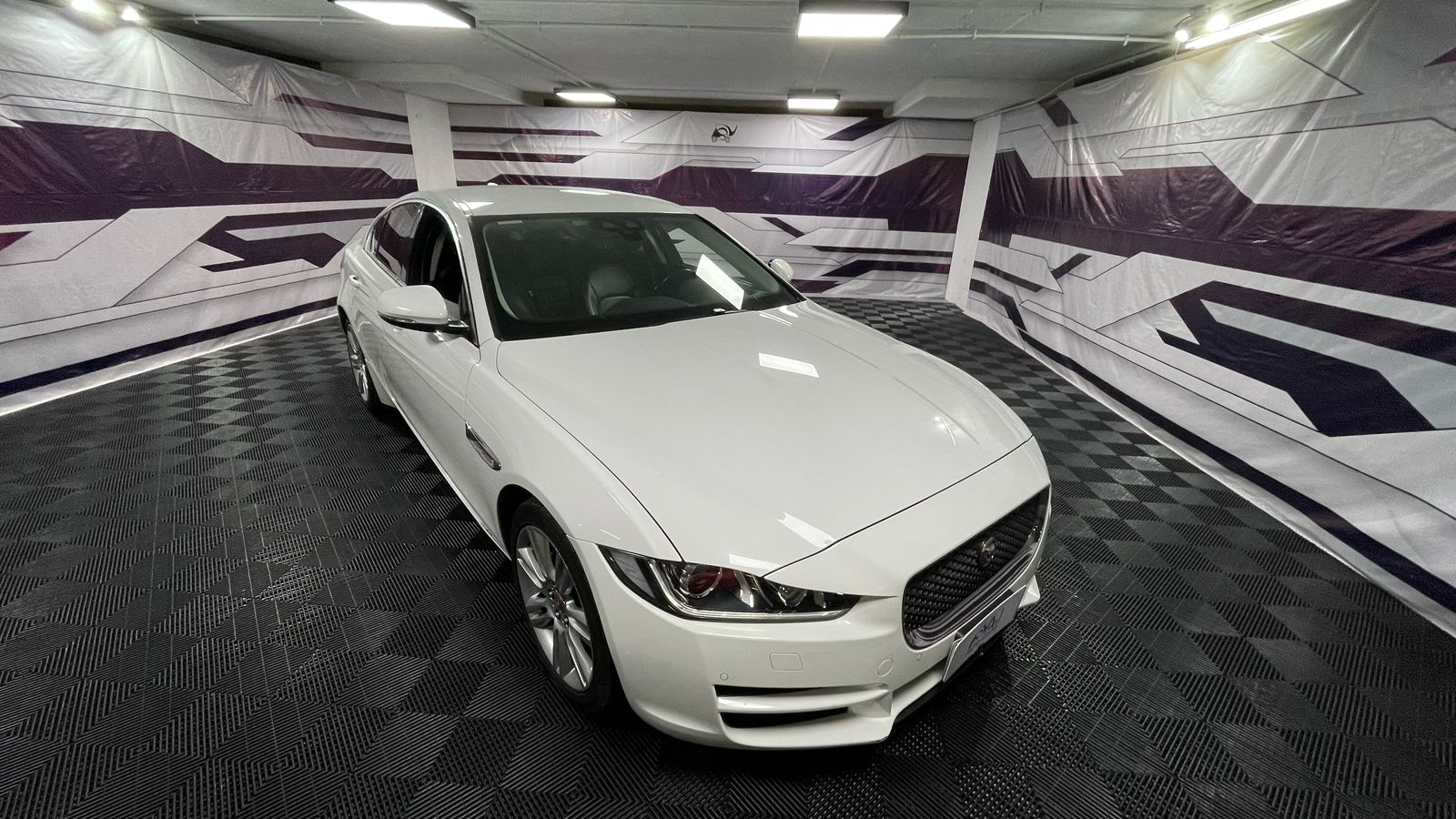 Jaguar XE 2019 - Imagen 5 de 20